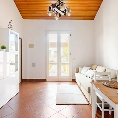 Amazing Abruzzi, In Heart Of Dei Marmi Villa