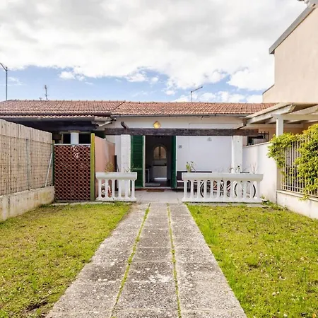 Villa Amazing Abruzzi, In Heart Of Dei Marmi *