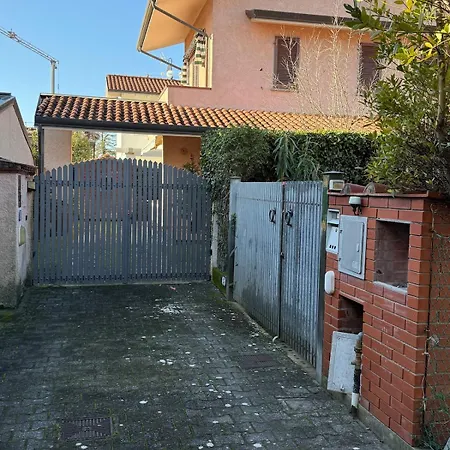 Amazing In Dei Marmi - Private Parking Villa Forte dei Marmi
